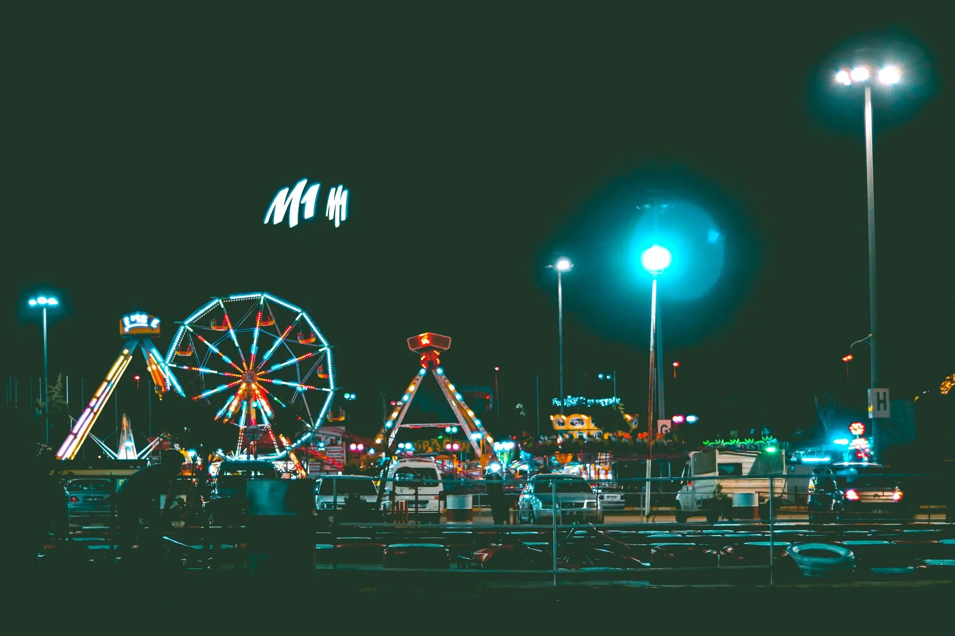 Oktoberfest scene representing the #Theresienwiese hashtag
